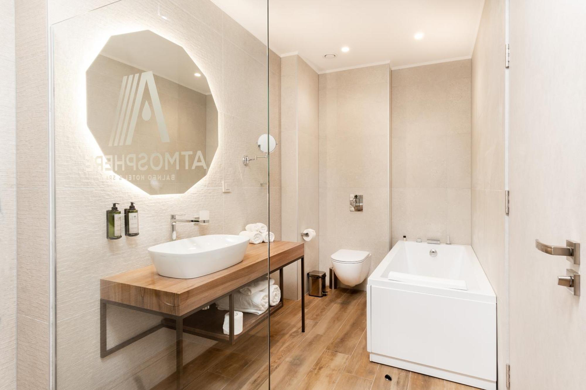 Atmosphere Balneo Hotel & Spa Pavel Banya Extérieur photo
