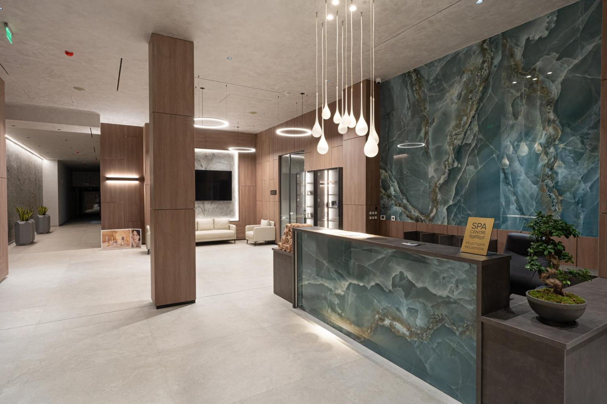 Atmosphere Balneo Hotel & Spa Pavel Banya Extérieur photo